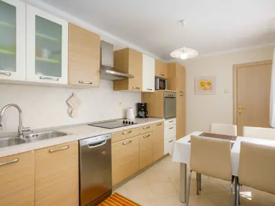 Ferienwohnung für 2 Personen (45 m²) in Krk 8/10