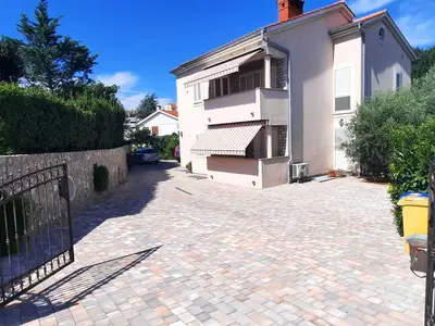 Ferienwohnung für 4 Personen (65 m²) in Krk 1/10