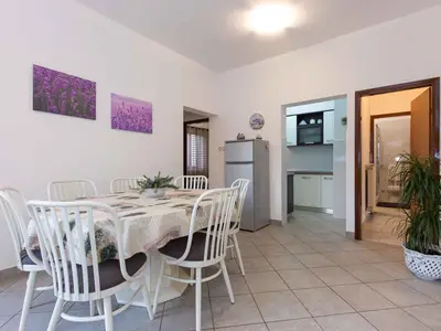 Ferienwohnung für 8 Personen (120 m²) in Krk 3/10