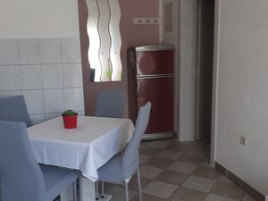 19059930-Ferienwohnung-3-Krk-300x225-4