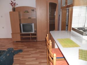 18321899-Ferienwohnung-4-Krk-300x225-2