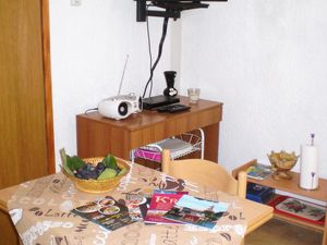 18511604-Ferienwohnung-2-Krk-300x225-2