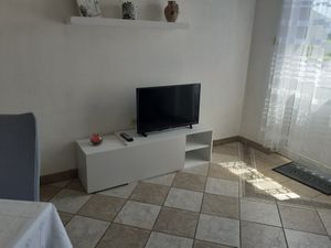 19059930-Ferienwohnung-3-Krk-300x225-2