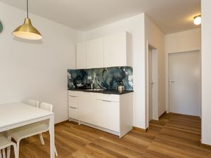 23951680-Ferienwohnung-4-Krk-300x225-5