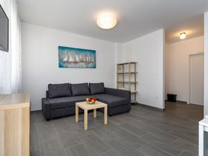 23951675-Ferienwohnung-4-Krk-300x225-1