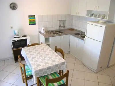 Ferienwohnung für 3 Personen (40 m²) in Krk 8/10