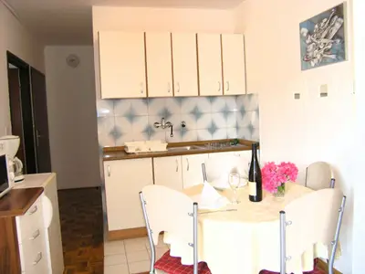 Ferienwohnung für 3 Personen (39 m²) in Krk 9/10