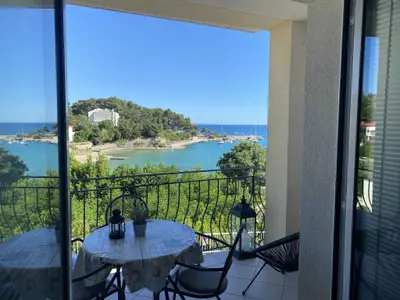 Ferienwohnung für 2 Personen (40 m²) in Krk 1/10