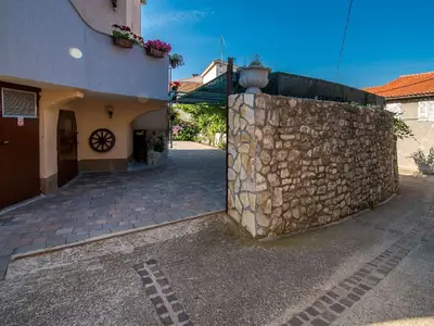 Ferienwohnung für 4 Personen (66 m²) in Krk 3/10