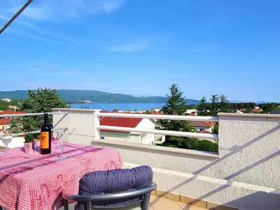 Ferienwohnung für 4 Personen (42 m²) in Krk 1/10