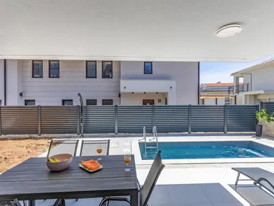 pool