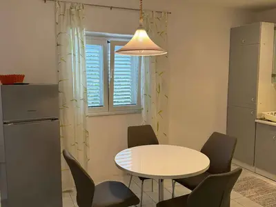 Ferienwohnung für 2 Personen (28 m²) in Krk 4/10