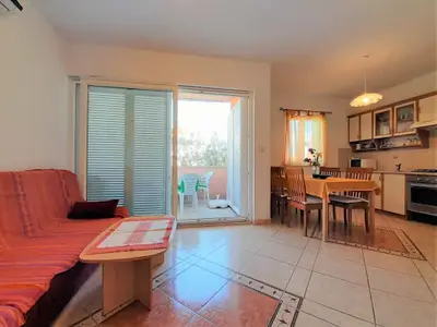 Ferienwohnung für 4 Personen (50 m²) in Krk 1/10