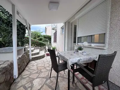 Ferienwohnung für 2 Personen (18 m²) in Krk 1/10