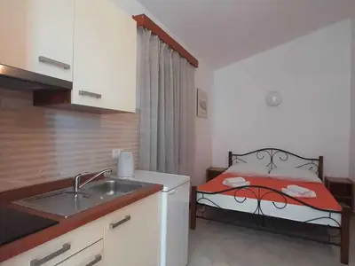 Ferienwohnung für 2 Personen (25 m²) in Krk 9/10