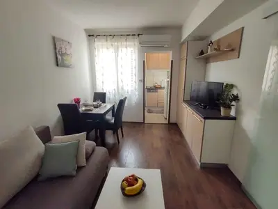Ferienwohnung für 2 Personen (35 m²) in Krk 1/10