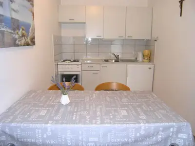 Ferienwohnung für 3 Personen (40 m²) in Krk 9/10