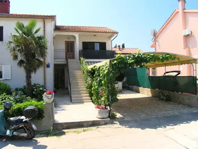 Ferienwohnung für 2 Personen (35 m²) in Krk 1/10