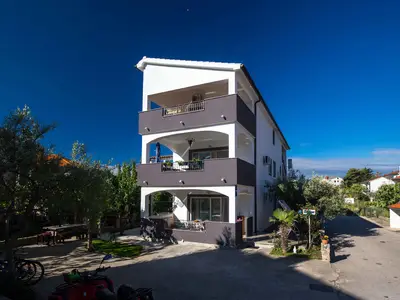 Ferienwohnung für 2 Personen (12 m²) in Krk 4/10