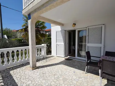 Ferienwohnung für 3 Personen (38 m²) in Krk 1/10