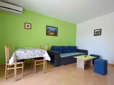 Ferienwohnung für 3 Personen (38 m²) in Krk 9/10