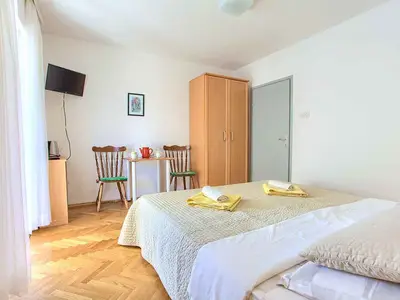Ferienwohnung für 2 Personen (20 m²) in Krk 9/10