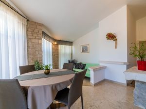 18555681-Ferienwohnung-5-Krnica-300x225-2