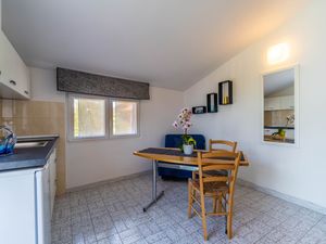 18555680-Ferienwohnung-2-Krnica-300x225-3