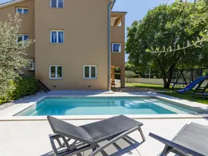 Ferienwohnung für 8 Personen (134 m²) in Krnica