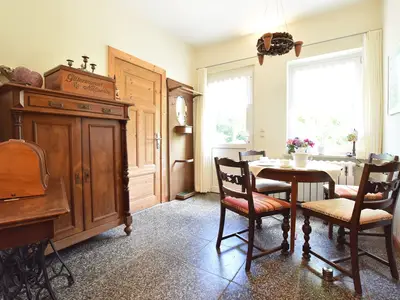 DiningRoom