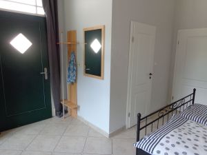 23984962-Ferienwohnung-2-Krummhörn-300x225-3