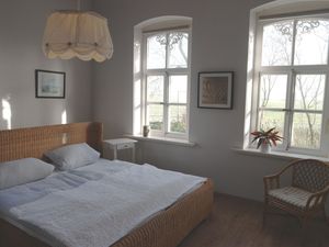 23984963-Ferienwohnung-4-Krummhörn-300x225-2