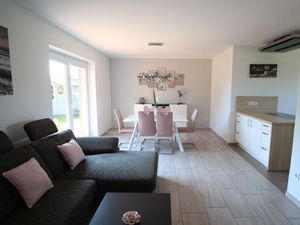 23922654-Ferienwohnung-6-Krummhörn-300x225-5