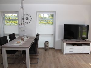 23953148-Ferienwohnung-4-Krummhörn-300x225-3