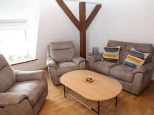 23953160-Ferienwohnung-4-Krummhörn Uttum-300x225-2