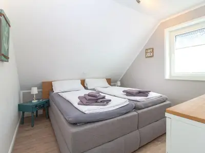 Ferienwohnung für 5 Personen (70 m²) in Krummhörn Greetsiel 8/10