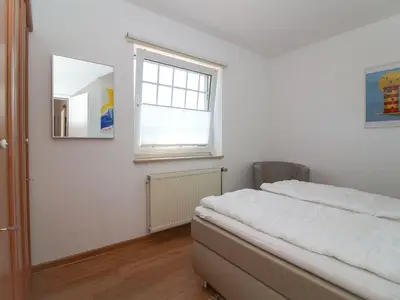 Ferienwohnung für 4 Personen (52 m²) in Krummhörn Greetsiel 8/10