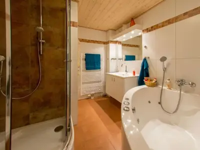 Ferienwohnung für 4 Personen (75 m²) in Krummhörn Greetsiel 8/10