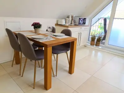 Ferienwohnung für 2 Personen (52 m²) in Krummhörn Greetsiel 9/10