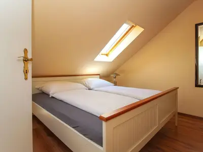 Ferienwohnung für 4 Personen (50 m²) in Krummhörn Greetsiel 8/10