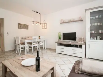 Ferienwohnung für 4 Personen (65 m²) in Krummhörn Greetsiel 2/10