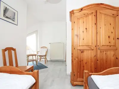 Ferienwohnung für 4 Personen (75 m²) in Krummhörn Greetsiel 9/10