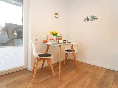 Ferienwohnung für 2 Personen (50 m²) in Krummhörn Greetsiel 9/10