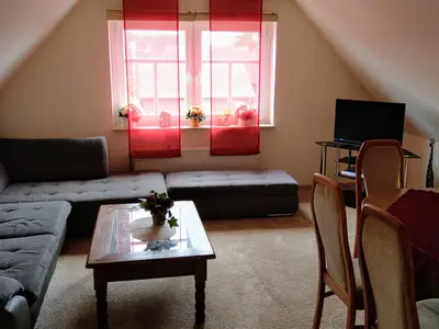 Wohnzimmer mit Essecke
