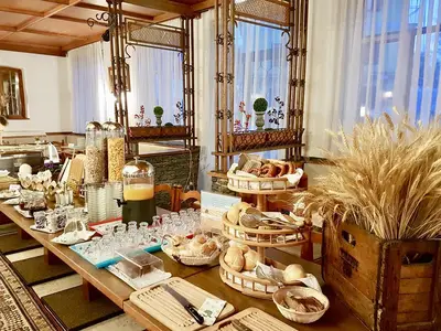 frühstücksbuffet1_jerolitsch