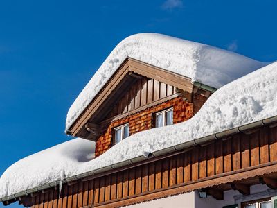 Haus Ferienwohnungen Ferienglück Krün im Winter