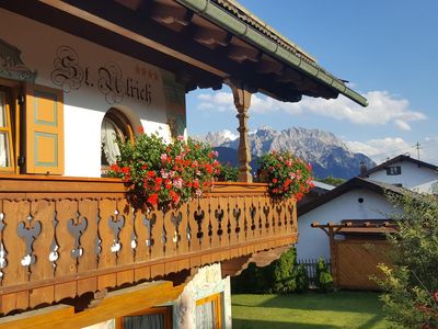 Balkon mit Blickauf Karwendelmassiv