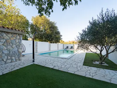 pool