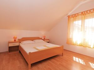 23724071-Ferienwohnung-6-Kruševo-300x225-5