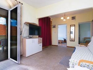 23740476-Ferienwohnung-6-Kruševo-300x225-5